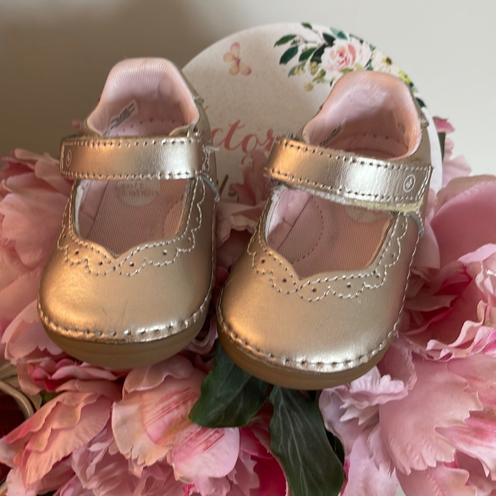 Stride Rite Gold Mary Jane